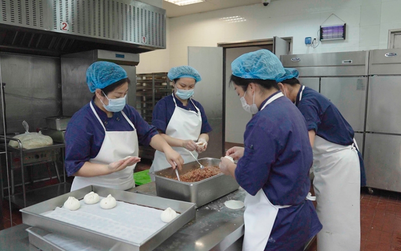中小學(xué)智慧食堂系統(tǒng)：構(gòu)建高效員工管理體系